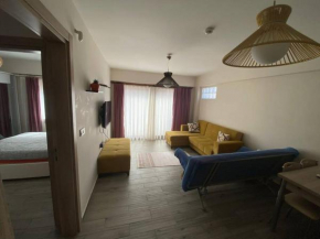 Çeşme Çarşı İçerisinde 1+1 Konforlu Daire
